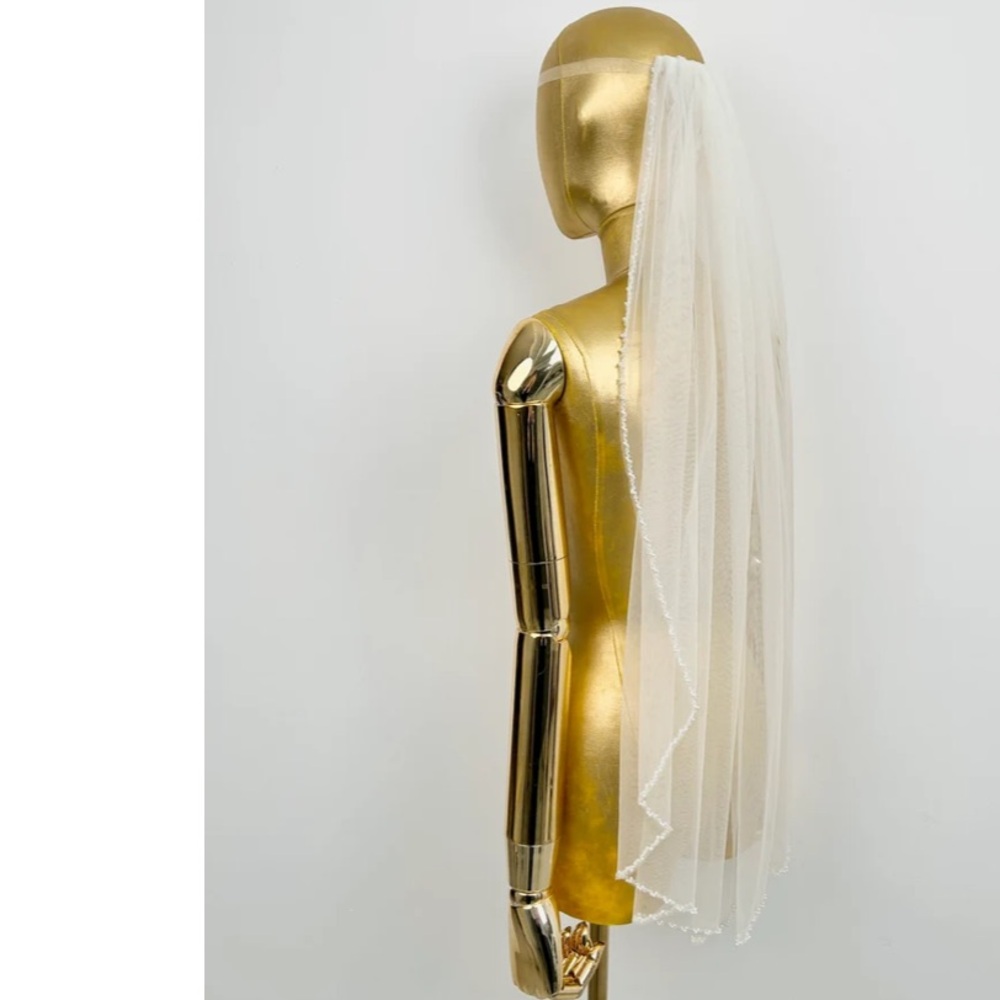 White Wedding Veil with pearls mid back